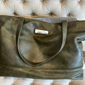 House of Flynn Green camera Tote Bag